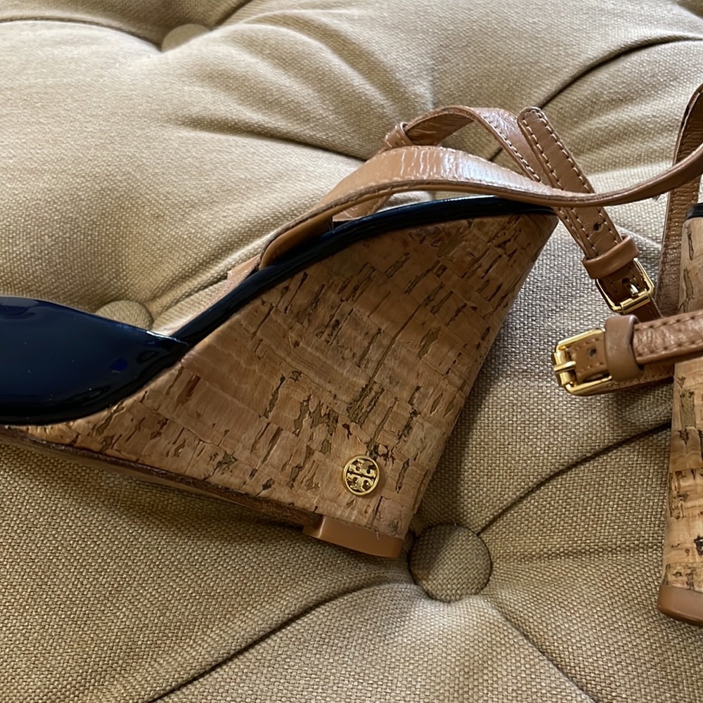 TORY BURCH beautiful sandals very beautiful size 7